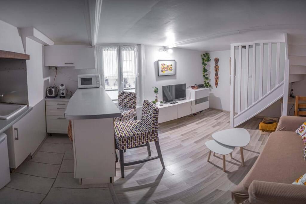 Charmant Duplex - Centre De Фонтенбло Екстериор снимка