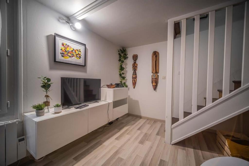 Charmant Duplex - Centre De Фонтенбло Екстериор снимка